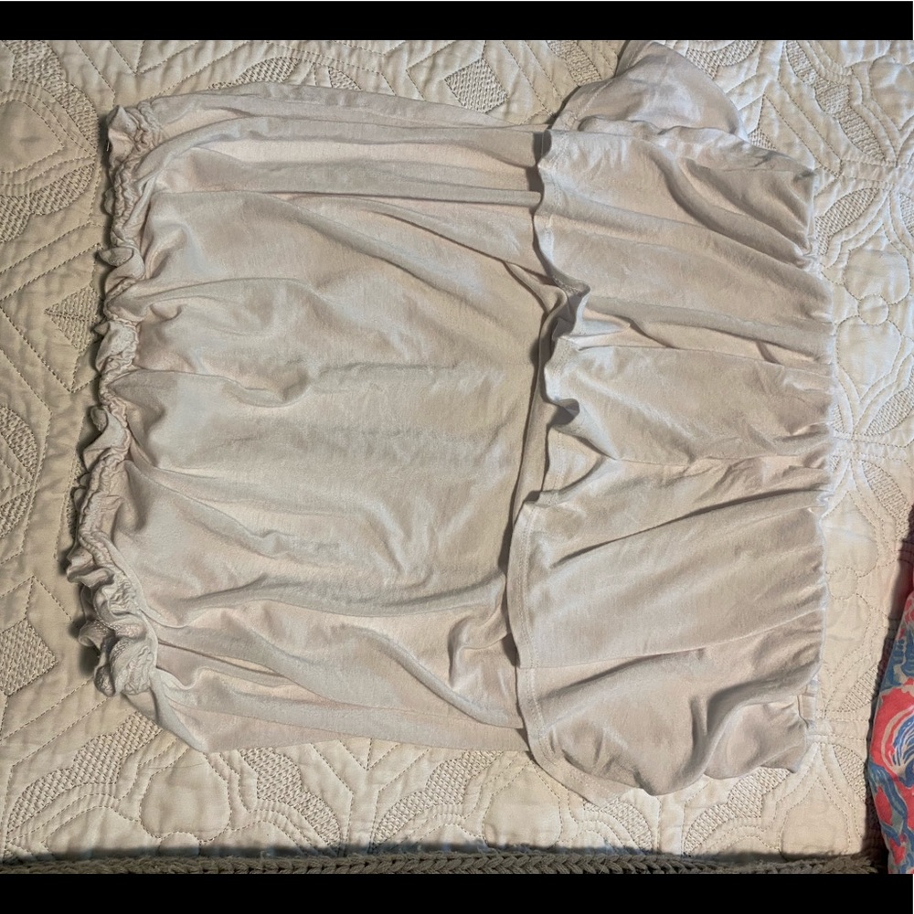 White lilly Pulitzer strapless top